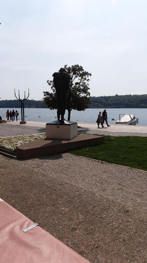 Antico Convento Daire Moniga del Garda Dış mekan fotoğraf